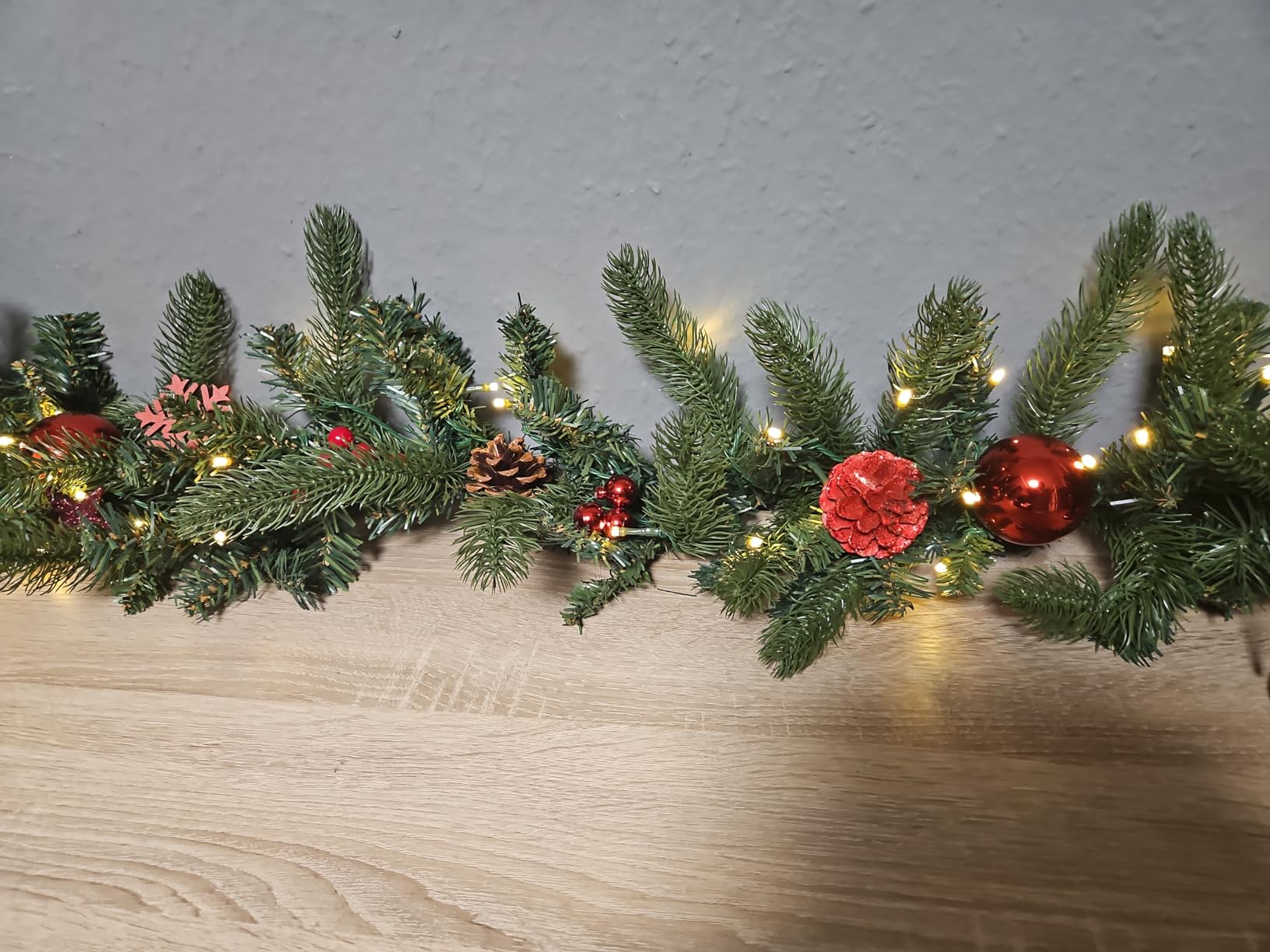 270 cm lange beleuchtete Weihnachts-Girlande Künstliche Weihnachtsgirlande  Tannengirlande Grün - Costway